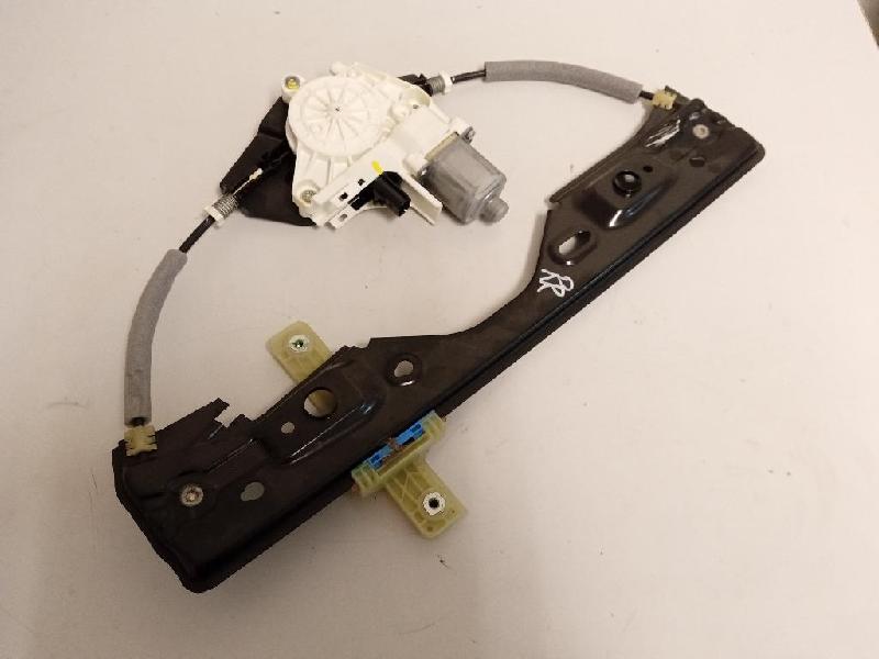 RR Door Elec Regulator