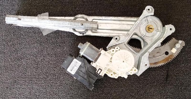 LF Door Elec Regulator