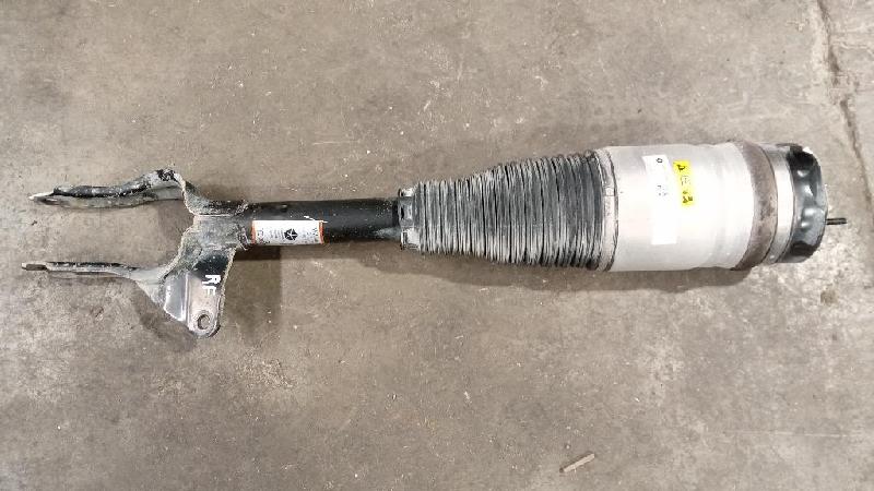 RF Strut