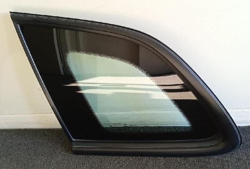 LR  Fixed Body Glass
