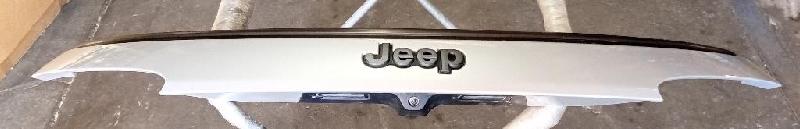 Tailgate Garnish 1 Piece