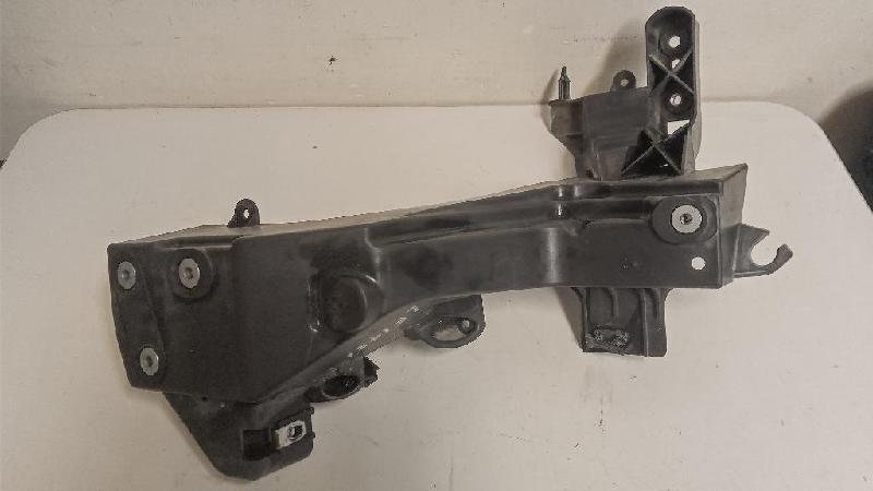 LH Headlight Mount Brkt