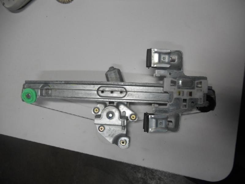 LR Door Elec Regulator