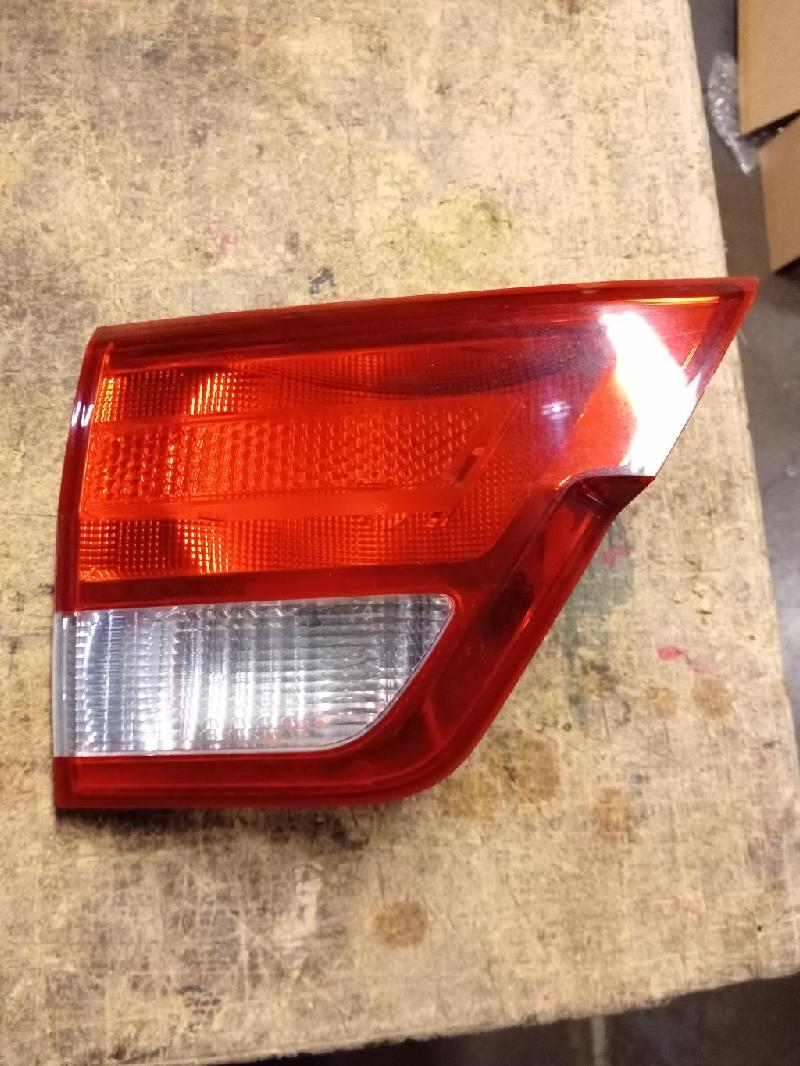 LR Tailgate Light