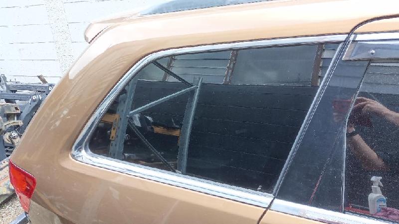 LR  Fixed Body Glass