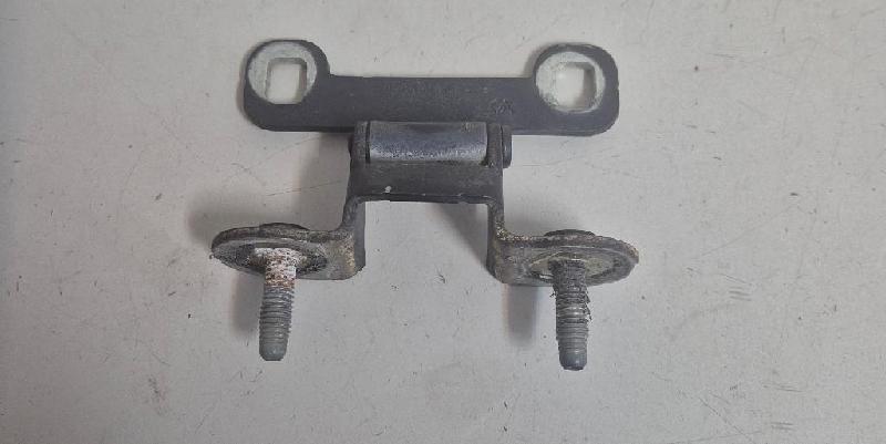 RH Tailgate Hinge