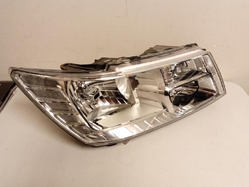 RH Headlight