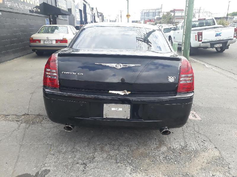 Chrysler 300C - 05-10