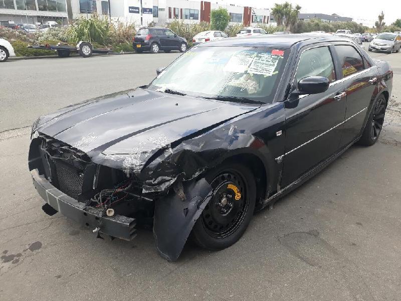 Chrysler 300C - 05-10