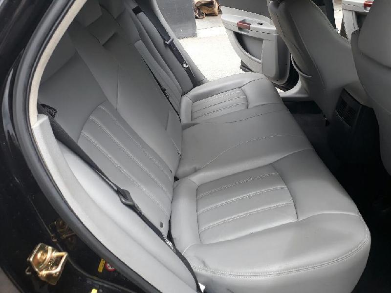 Chrysler 300C - 05-10