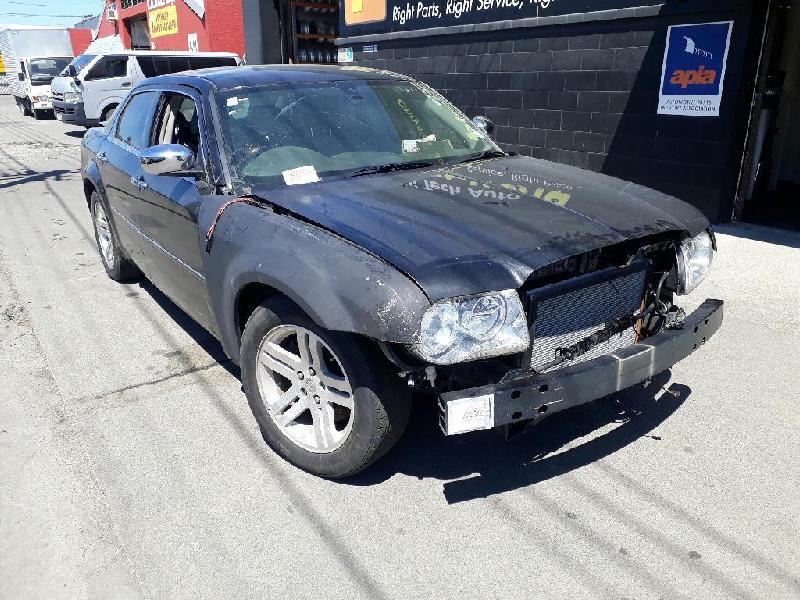 Chrysler 300C - 05-10