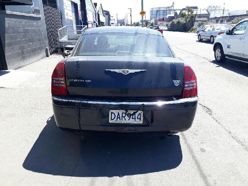Chrysler 300C - 05-10
