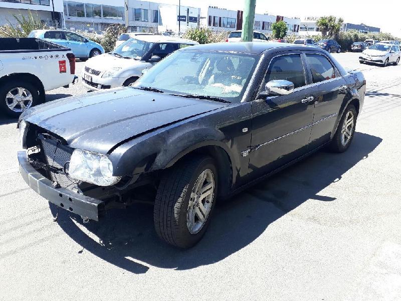 Chrysler 300C - 05-10