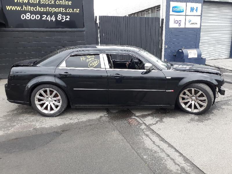 Chrysler 300C - 05-10