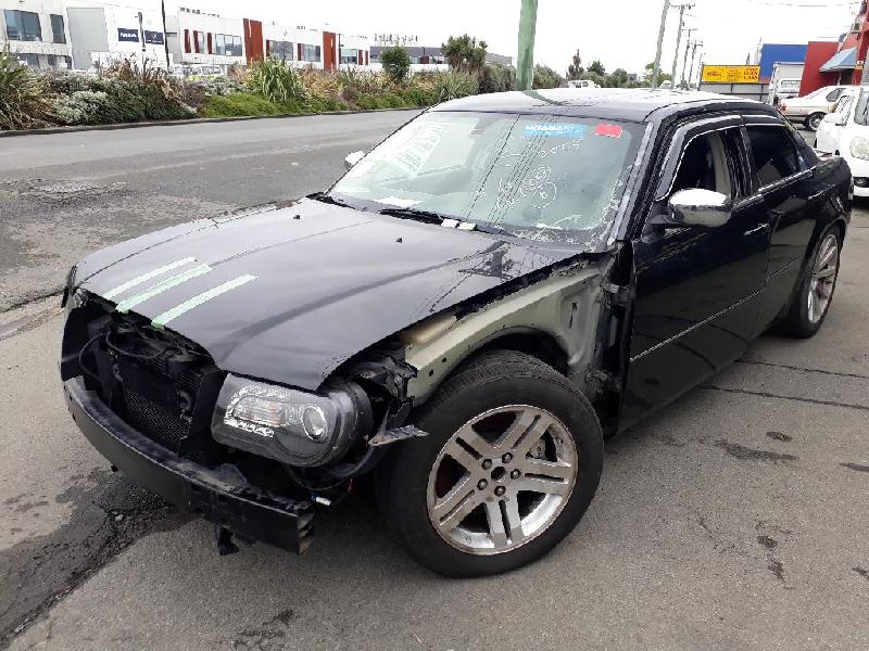 Chrysler 300C - 05-10