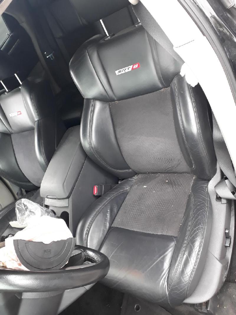 Chrysler 300C - 05-10