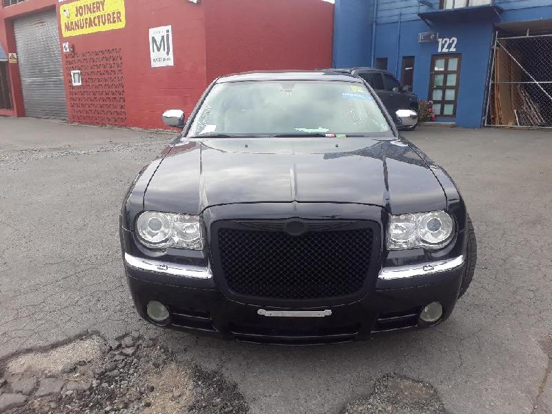 Chrysler 300C - 05-10