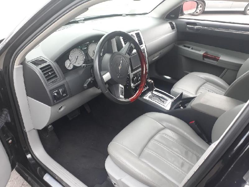 Chrysler 300C - 05-10