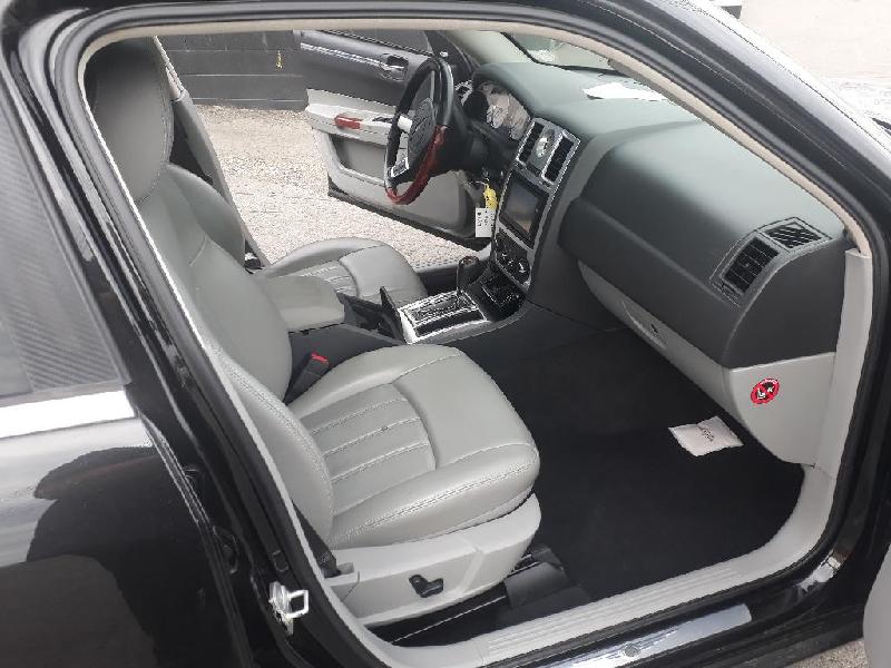 Chrysler 300C - 05-10