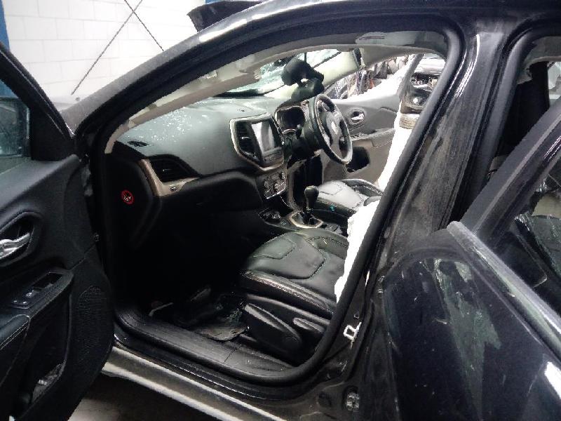 Jeep Cherokee - KL 13-