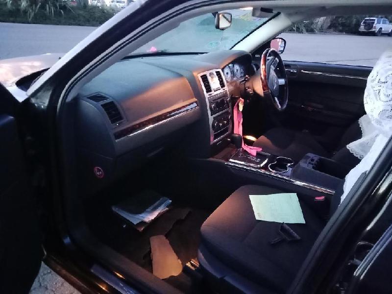 Chrysler 300C - 05-10