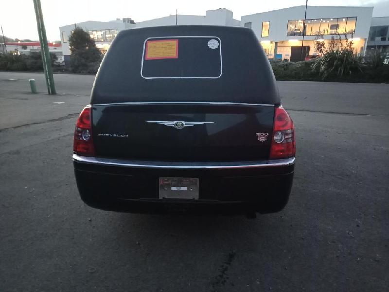 Chrysler 300C - 05-10