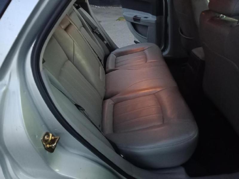 Chrysler 300C - 05-10