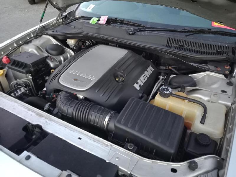 Chrysler 300C - 05-10