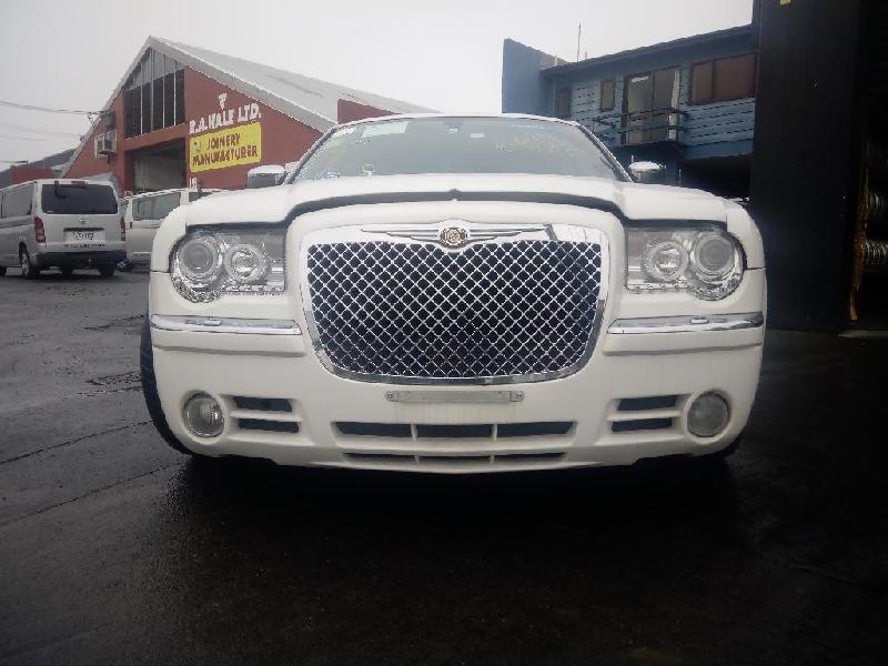 Chrysler 300C - 05-10