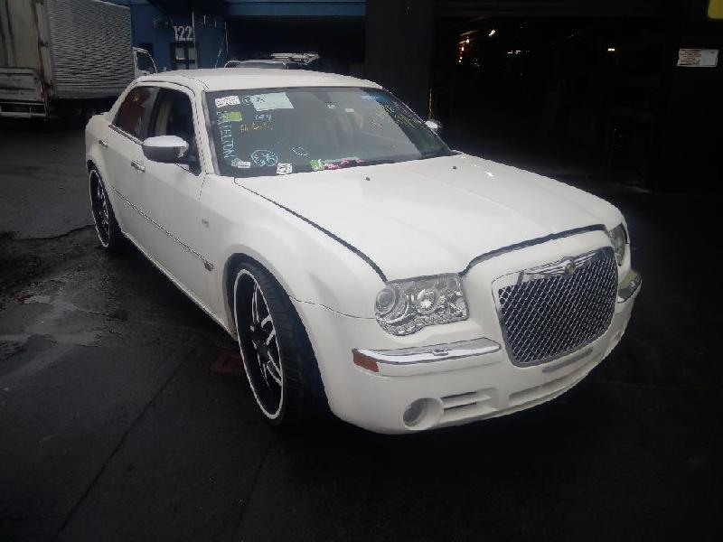 Chrysler 300C - 05-10