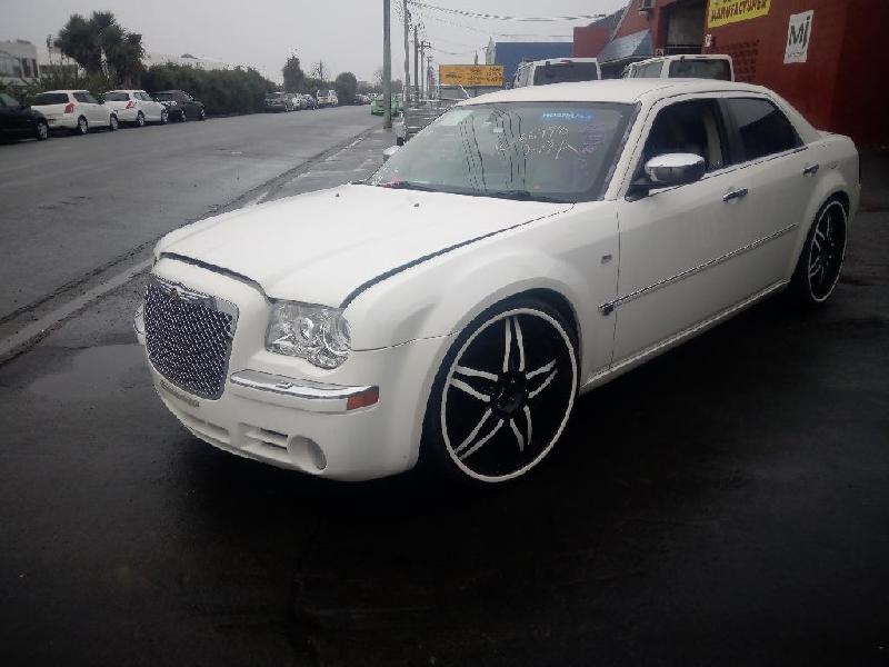 Chrysler 300C - 05-10
