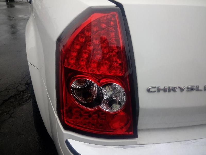 Chrysler 300C - 05-10