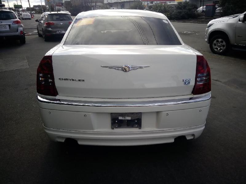 Chrysler 300C - 05-10