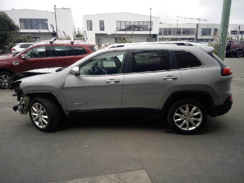 Jeep Cherokee - KL 13-