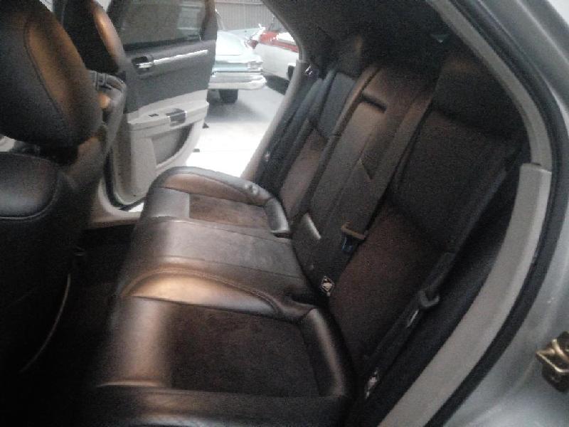 Chrysler 300C - 05-10