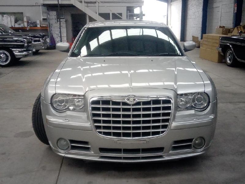 Chrysler 300C - 05-10