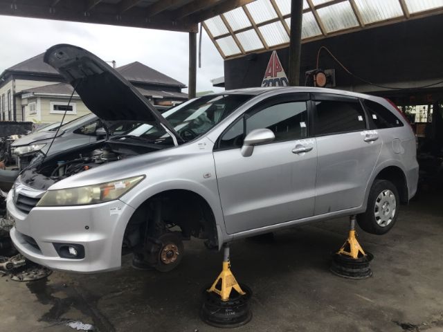 Honda Stream - RN6-RN9 2006-2014