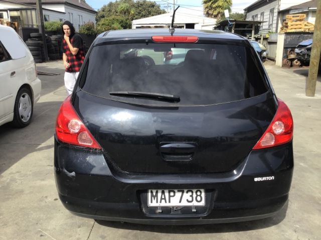 Nissan Tiida - C11 2004-2012