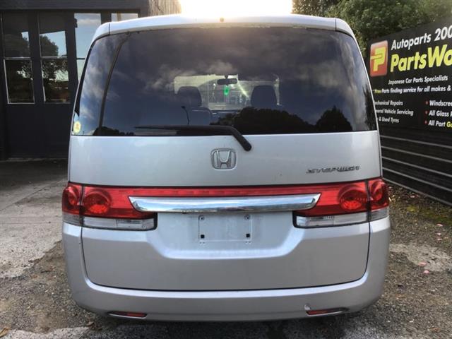 Honda Stepwagon - RG1