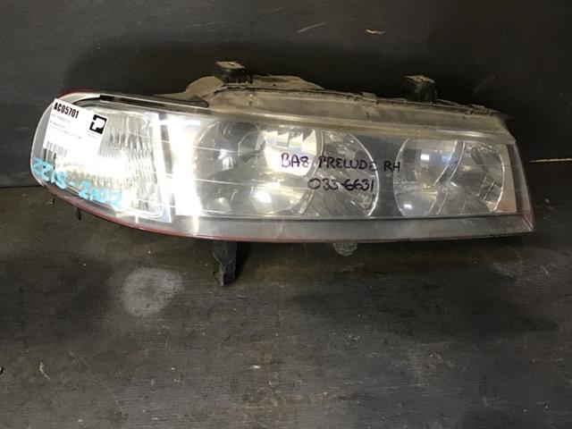 R Headlight