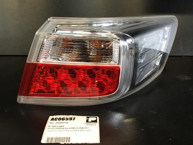 R Tail Light
