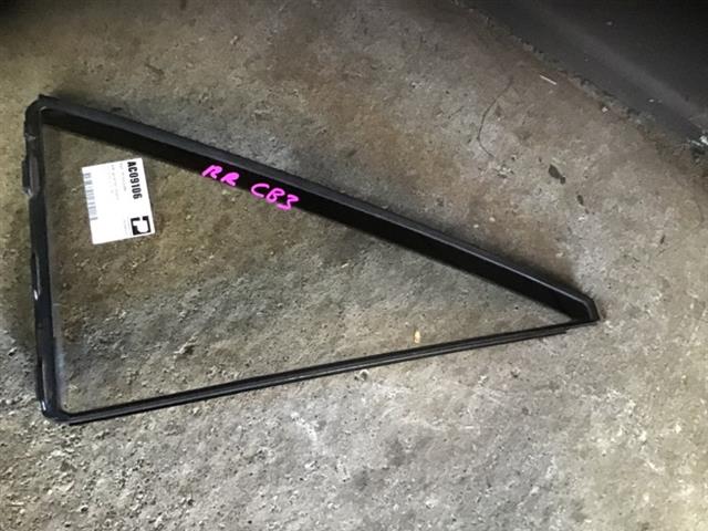 Rr Quarter Glass
