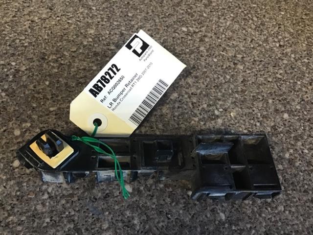 Lr Bumper Retainer