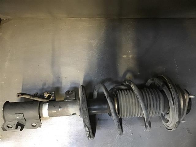Rf Strut