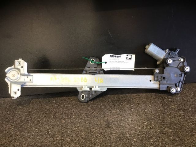 Lr Door Elec Regulator