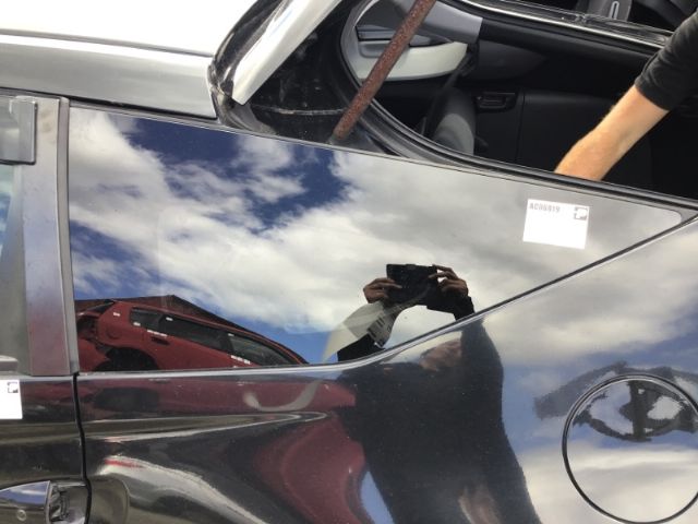 Lr Cargo Glass