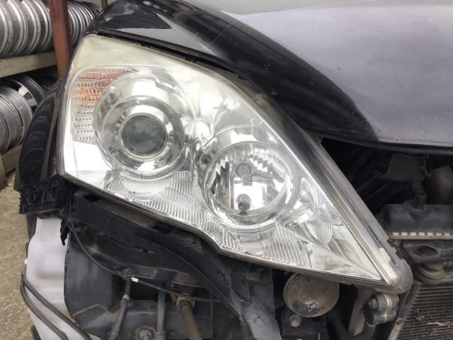 R Headlight