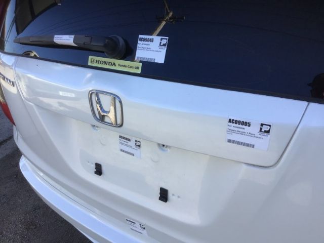 Tailgate Garnish 1 Piece