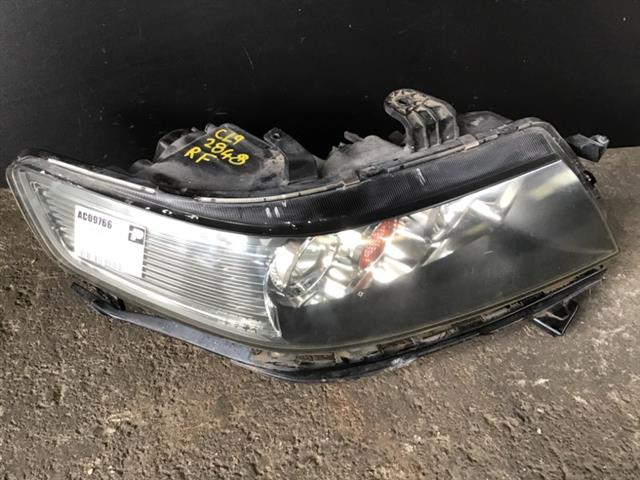 R Headlight