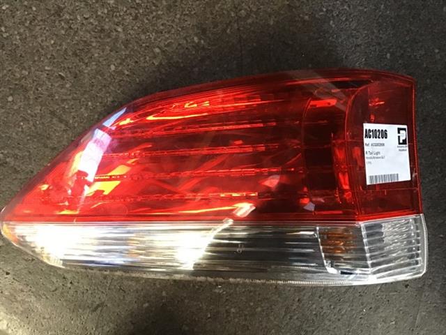 R Tail Light